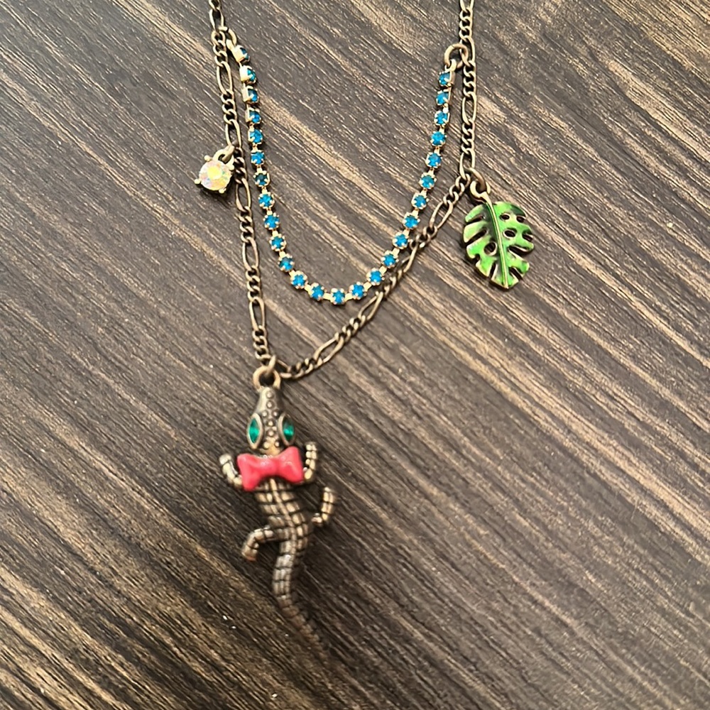 NWT Betsey Johnson Alligator Necklace- rhinestone and monstera leaf charm